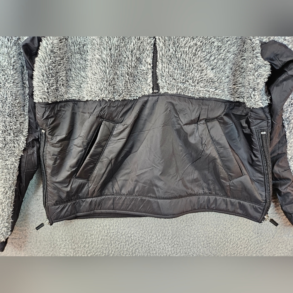 Outdoor Collection By International 26 Mixed Media Faux Sherpa Nylon Hooded - Picture 5 of 10